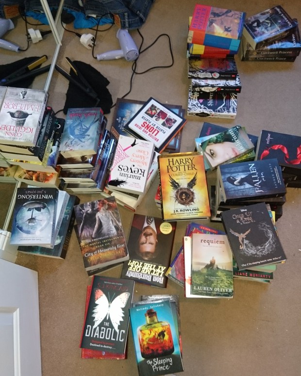 Lyndsey's Book Blog my keep pile 